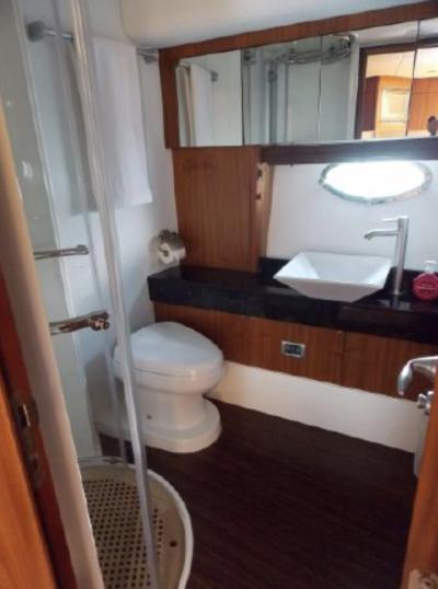 Carine Yachts - Luxury Yacht Brokerage | Sunseeker Predator 72 2007 | Photo 42
